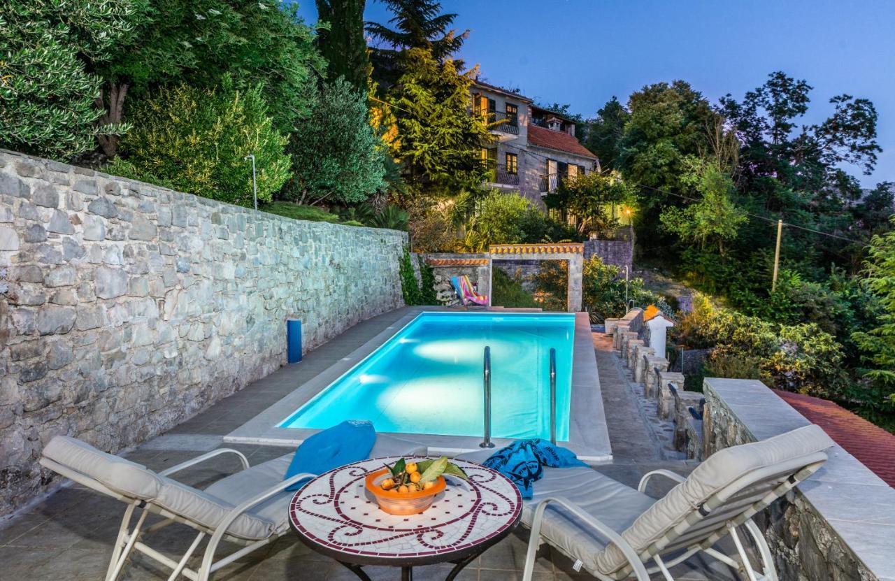 Villa Blanka Žrnovnica Exterior foto